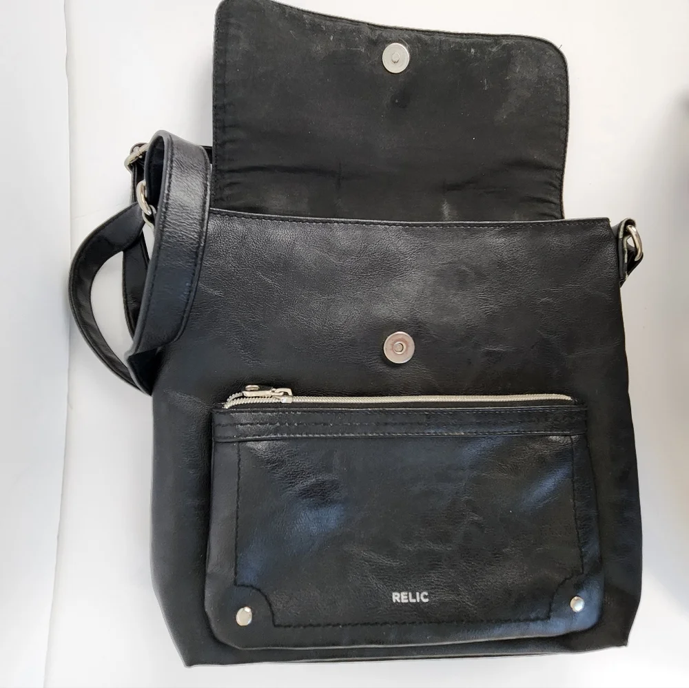 Relic smaller pouch